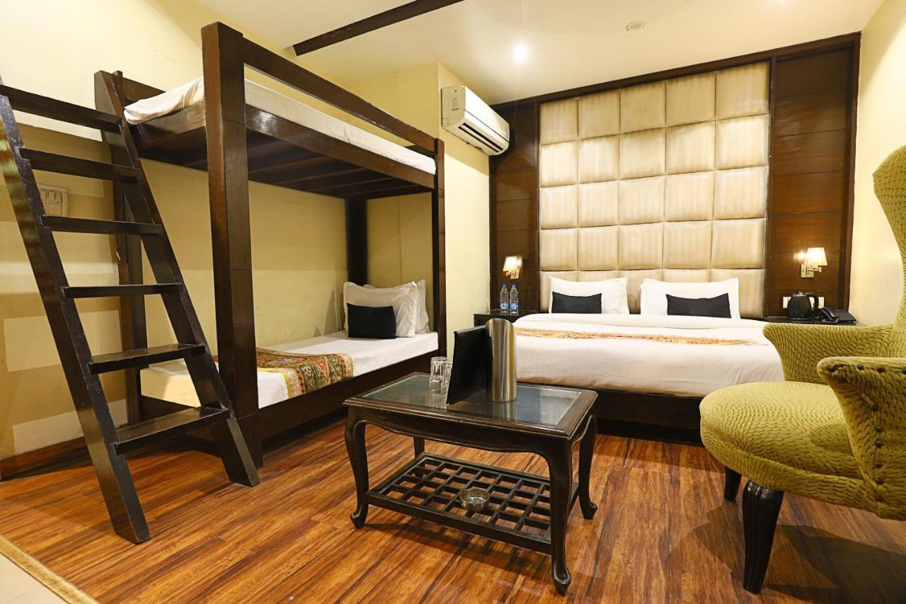 Staybook Hotel Aira New Delhi Railway Station Paharganj Bagian luar foto