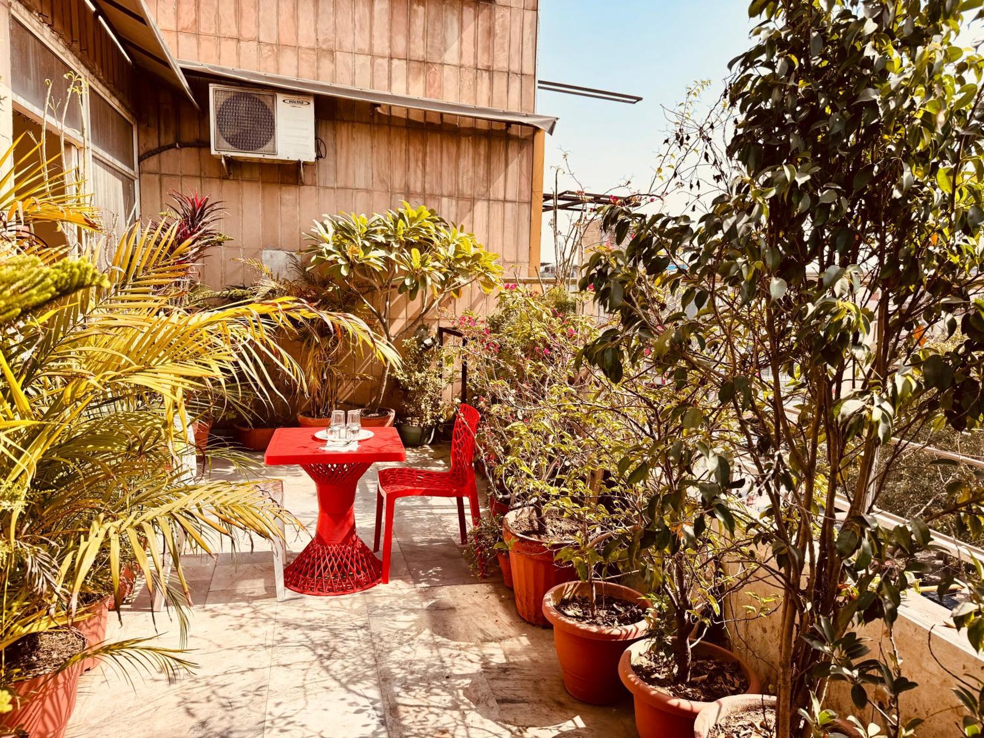 Staybook Hotel Aira New Delhi Railway Station Paharganj Bagian luar foto