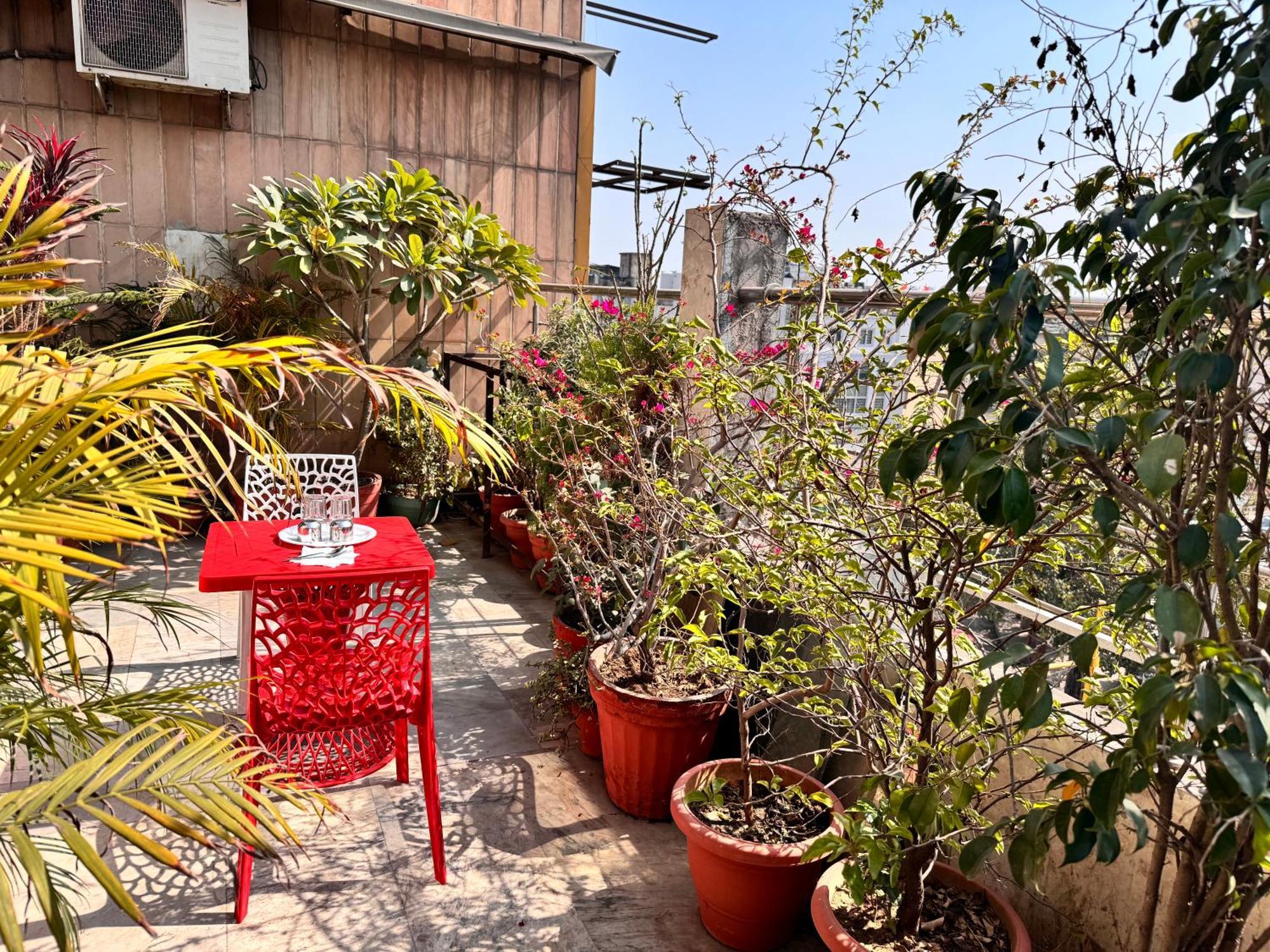 Staybook Hotel Aira New Delhi Railway Station Paharganj Bagian luar foto