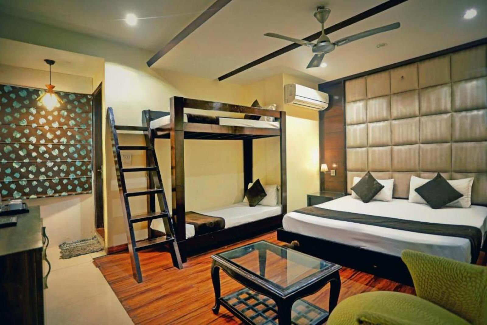 Staybook Hotel Aira New Delhi Railway Station Paharganj Bagian luar foto
