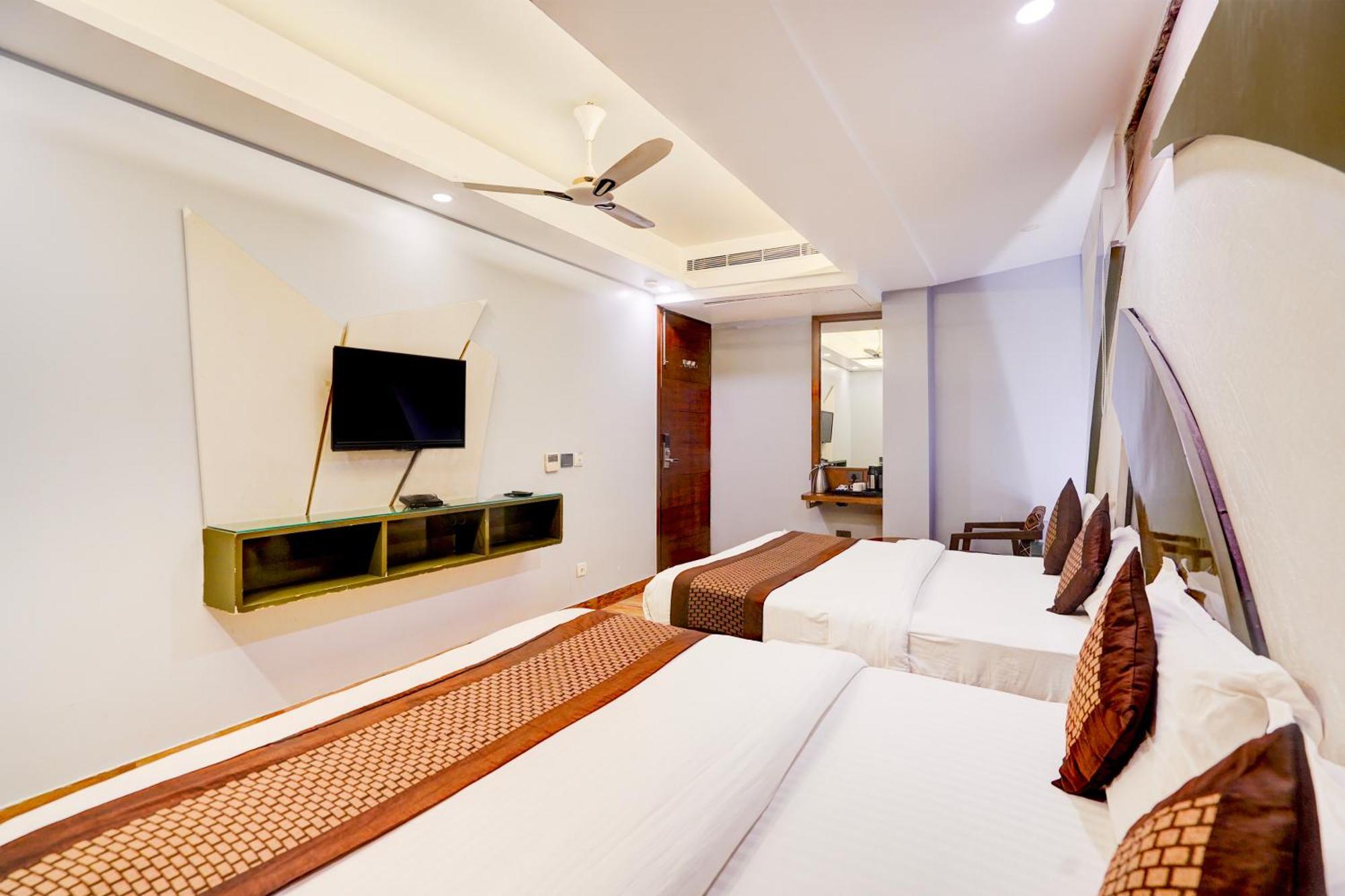 Staybook Hotel Aira New Delhi Railway Station Paharganj Bagian luar foto