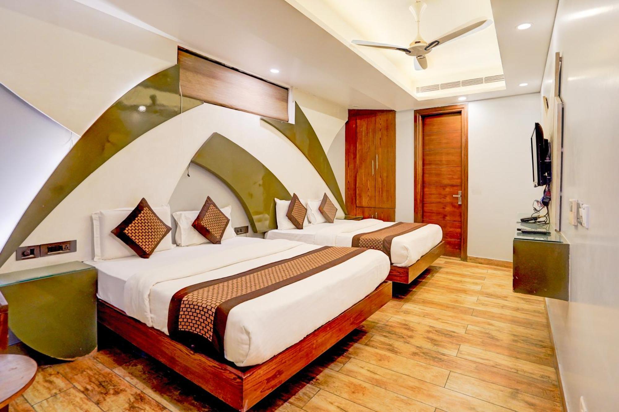 Staybook Hotel Aira New Delhi Railway Station Paharganj Bagian luar foto